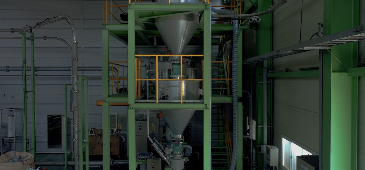 Pilot facility for observing bulk material conveying behavior before full-scale design